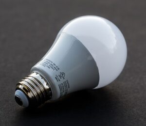 LED lightbulb - myHomewindpower